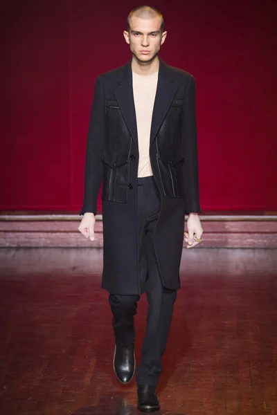 Look 23